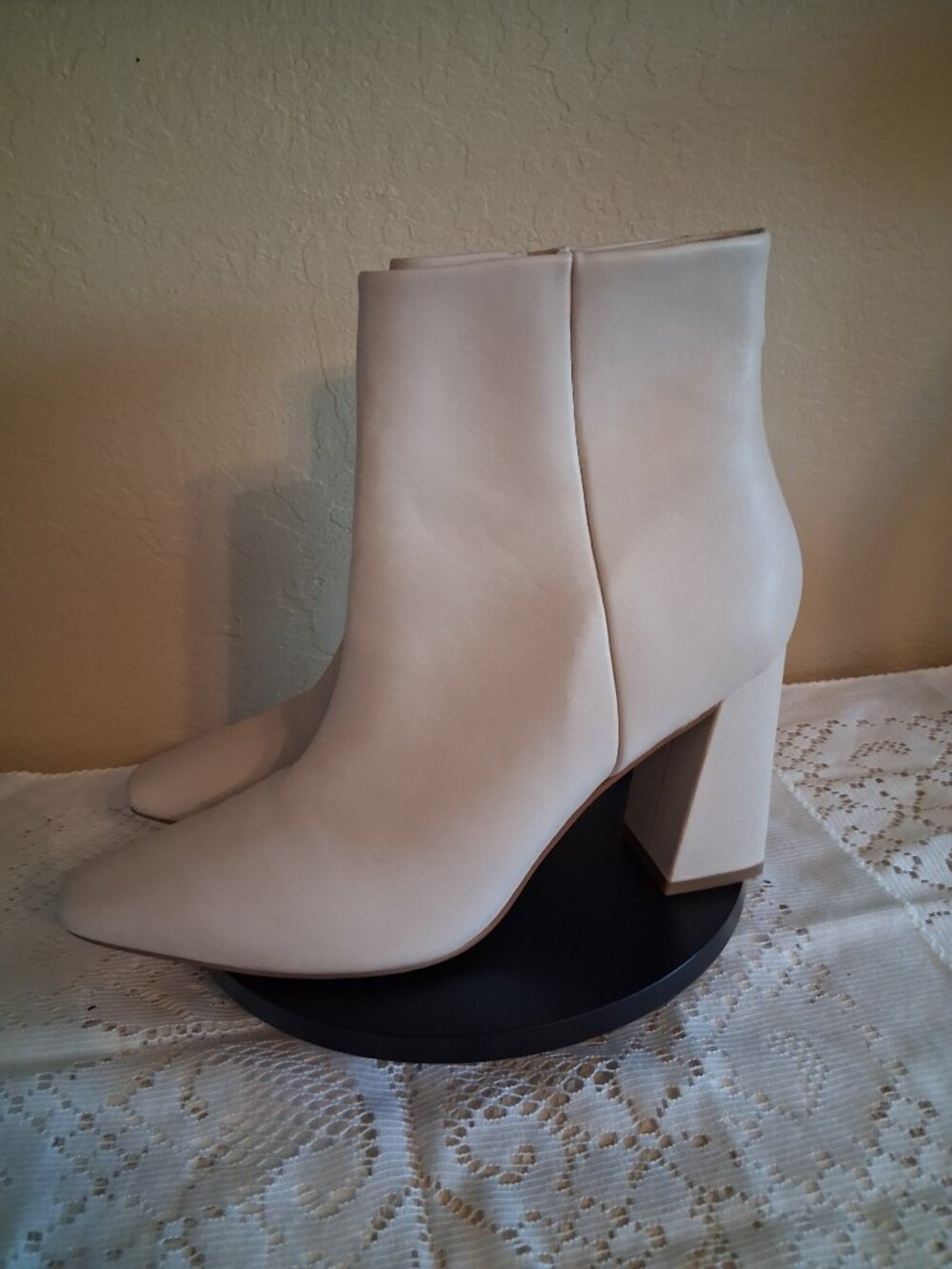 Mark Fisher L.T.D. Yanar pointed toe ankle boots. Ivory shade. Size 9 1/2. - Picture 8 of 15